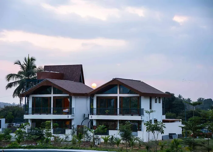 Amara Kosha Misty Nandi Hills - Sk - Premium 2Bhk Pool Villa With Private Jacuzzi, Movie Room & Complimentary Home-Made Food