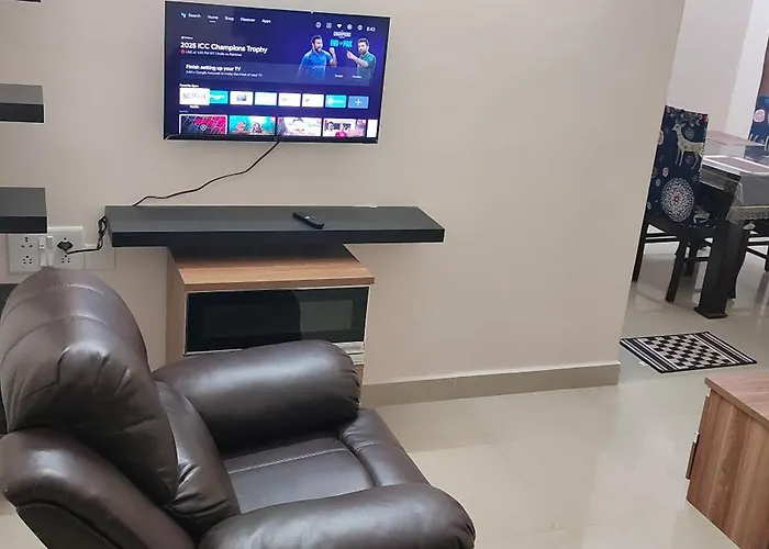 "Ambi'S Stay " With Two Individual Homes 1St Deluxe Home & 2Nd Studio With Balcony Both Has Two Guests Accommodation And Can Be Booked Individually As Per Requirement