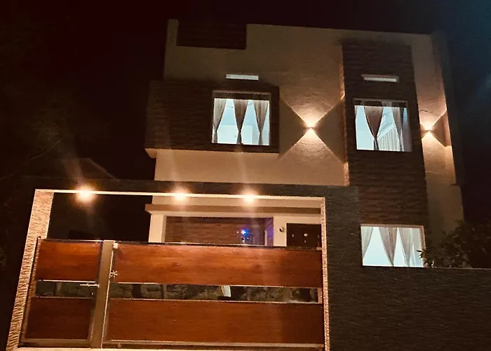 Glenville Holiday Villa - Nandi Hills